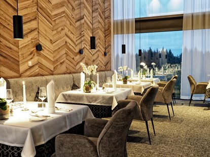 Luxusurlaub - Bar: Hotelbar - Restaurant im Wellness & Naturresort Reischlhof - Wellness & Naturresort Reischlhof **** Superior 