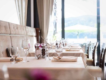 Luxusurlaub - Umgebungsschwerpunkt: Berg - Edler Restaurantbereich - Seeglück Hotel Forelle