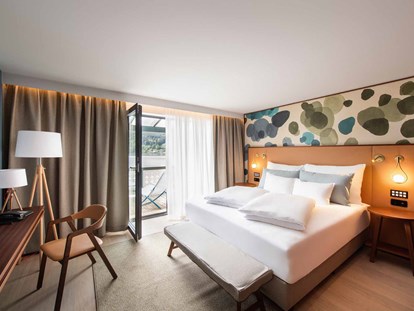 Luxusurlaub - Bettgrößen: Doppelbett - Millstättersee - Moderne Zimmer im Seeglück Hotel Forelle - Seeglück Hotel Forelle