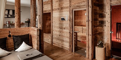 Luxusurlaub - Saunalandschaft: finnische Sauna - Saunalandschaft Südtirol - Panoramahotel Huberhof****s