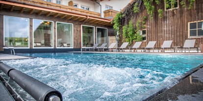 Luxusurlaub - Saunalandschaft: Infrarotkabine - Oberstdorf - Hanusel Hof Golf & Wellness Hotel