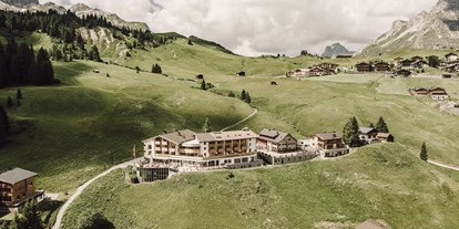 Luxusurlaub - Klassifizierung: 4 Sterne S - Arlberg - Hotel Goldener Berg Sommer - Hotel Goldener Berg