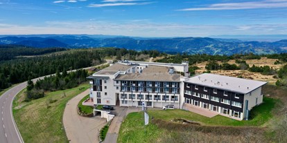 Luxusurlaub - Sauna - Schwarzwald - Außenansicht Hotel
 - Wellness- & Nationalpark Hotel Schliffkopf