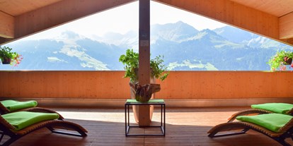 Luxusurlaub - Umgebungsschwerpunkt: Berg - Davos Dorf - Aussicht 4 OG Sauna/Softsauna/Dampfbad - DAS SCHÄFER im Biosphärenpark - Grosses Walsertal