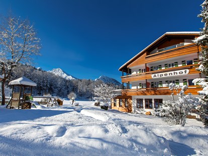 Luxusurlaub - Umgebungsschwerpunkt: Berg - Chieming - Alm- & Wellnesshotel Alpenhof****s