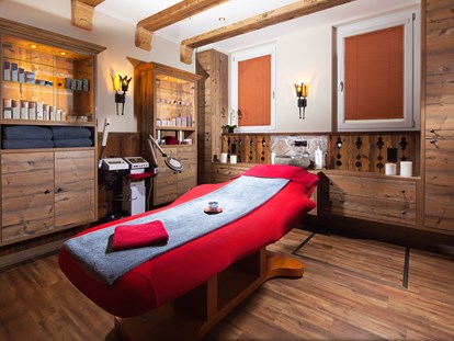 Luxusurlaub - Bettgrößen: Twin Bett - Berchtesgadener Land - Kosmetikstudio - Alm- & Wellnesshotel Alpenhof****s