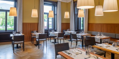 Luxusurlaub - Bar: Hotelbar - Salzkammergut - Gourmet Restaurant  - Villa Seilern Vital Resort