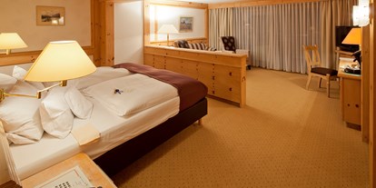 Luxusurlaub - Bettgrößen: King Size Bett - Oberstaufen - Zimmer Holunder - Schüle´s Gesundheitsresort & Spa