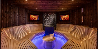 Luxusurlaub - Pools: Innenpool - Lam - Feuer-Sauna im neuen 5 Elemente ASIA SPA - Hotel Sonnenhof Lam im Bayerischen Wald