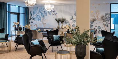 Luxusurlaub - Saunalandschaft: Dampfbad - SPA-Lounge im neuen 5 Elemente Panorama-Bereich - Hotel Sonnenhof Lam im Bayerischen Wald