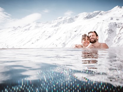 Luxusurlaub - Pools: Infinity Pool - Nauders - SKI | GOLF | WELLNESS Hotel Riml****S