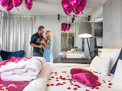 Luxusurlaub - Hotel-Schwerpunkt: Luxus & Beauty - St. Martin (Trentino-Südtirol) - Überraschen Sie Ihren Schatz mit einer romantischen Aufmerksamkeit und buchen Sie eines unserer Kuschelextras! - Preidlhof***** Luxury DolceVita Resort