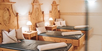 Luxusurlaub - Saunalandschaft: finnische Sauna - Haus (Haus) - Ruheraum mit Wasserbetten - Hotel Schneider****superior