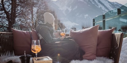 Luxusurlaub - Saunalandschaft: finnische Sauna - Wagrain - Die Aussicht auf die Bergwelt genießen - egal ob Sommer oder Winter - Verwöhnhotel Berghof