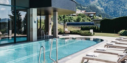 Luxusurlaub - Pools: Innenpool - Pongau - sonnhofalpendorf-sonnhof-josalzburg-salzburgerland-wellnesshotel-adultsonly-urlaub-sommer-winter-wellness-wandern-ski-golf-biken-yoga-yogahotel - Sonnhof Alpendorf - an adults only place. 