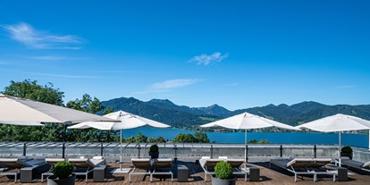 Luxusurlaub - Pools: Infinity Pool - Oberbayern - Sonnenterrasse - Hotel DAS TEGERNSEE