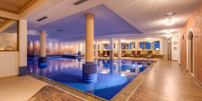 Luxusurlaub - Saunalandschaft: finnische Sauna - Tux - Hotel Alpenhof