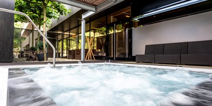 Luxusurlaub - Pools: Innenpool - Bregenzerwald - Sonne Mellau - Feel good Hotel