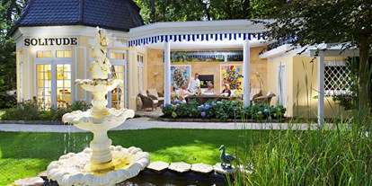 Luxusurlaub - Saunalandschaft: Aromasauna - Deutschland - Garten mit Pavillon Solitude mit Gartenlounge - Hotel, Kneipp & Spa Fontenay "le petit château"