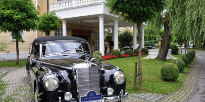 Luxusurlaub - Bettgrößen: King Size Bett - Allgäu - Oldtimer herzlich willkommen - Hotel, Kneipp & Spa Fontenay "le petit château"