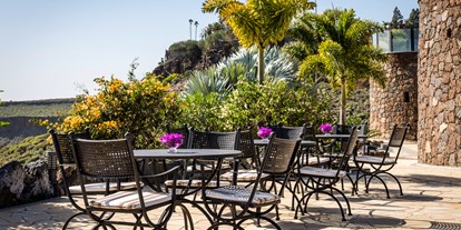 Luxusurlaub - Parkplatz: kostenlos beim Hotel - Monte León Gran Canaria - Außenterrasse - Casa León Villa y Restaurante - Casa León Royal Retreat