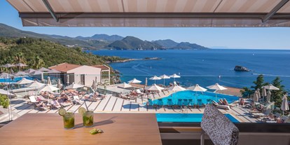 Luxusurlaub - Bar: Poolbar - Griechenland - Executive Suite Sea View - Sivota Diamond Spa Resort