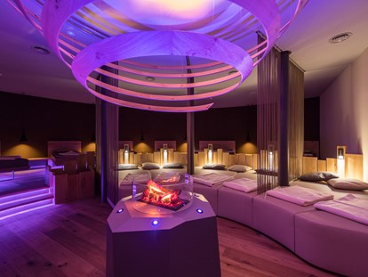 Luxusurlaub - Bar: Cocktailbar - Kronplatz - Mirabell Dolomites Hotel . Luxury . Ayurveda & Spa