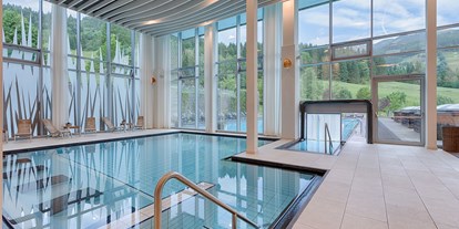 Luxusurlaub - Pools: Innenpool - Kössen - Kempinski Hotel Das Tirol