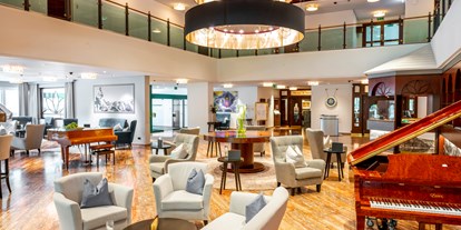 Luxusurlaub - Umgebungsschwerpunkt: Fluss - Bad Gastein - Lobby " Wohnhalle" - CESTA GRAND  Aktivhotel & Spa