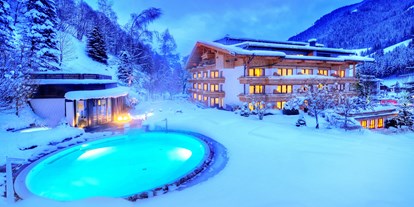 Luxusurlaub - Pools: Innenpool - Pinzgau - Gartenhotel Theresia****S - das "Grüne" authentische Hotel