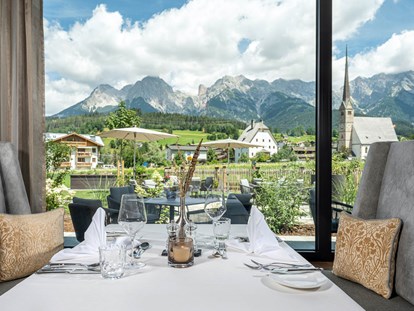 Luxusurlaub - Restaurant: Gourmetrestaurant - Abtenau - die HOCHKÖNIGIN - Mountain Resort