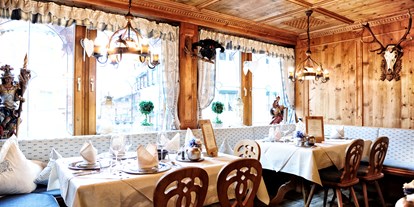 Luxusurlaub - Bar: Hotelbar - Hirschegg (Mittelberg) - Restaurant  - Hotel Sonne