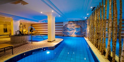 Luxusurlaub - Saunalandschaft: Dampfbad - Damüls - Pool - Hotel Sonne