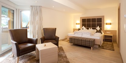 Luxusurlaub - Bettgrößen: Doppelbett - Ried (Arzl im Pitztal) - Zimmer im Hotel Post Ischgl - Hotel Post