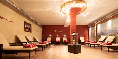 Luxusurlaub - Hotel-Schwerpunkt: Luxus & Wellness - Tegernsee - gemütlicher Ruheraum - Hotel „Der Kirchenwirt****s"
