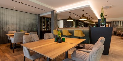 Luxusurlaub - Bar: Hotelbar - Baiersbronn - Sackmann Genusshotel