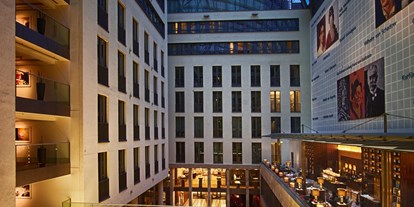 Luxusurlaub - Hotel-Schwerpunkt: Luxus & Kulinarik - Bergisch Gladbach - Lobby - InterContinental Düsseldorf
