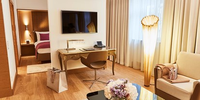 Luxusurlaub - Umgebungsschwerpunkt: Stadt - Bayern - Deluxe Junior Suite - Hotel Vier Jahreszeiten Kempinski München