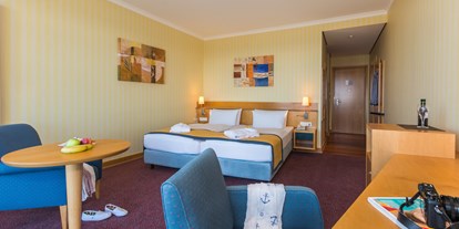 Luxusurlaub - Hotel-Schwerpunkt: Luxus & Wellness - Ostseeküste - Doppelzimmer  - Strand-Hotel Hübner