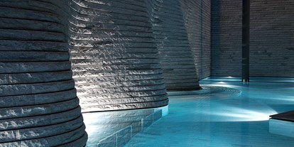 Luxusurlaub - Pools: Infinity Pool - Arosa - Tschuggen Grand Hotel