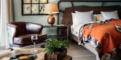 Luxusurlaub - Saunalandschaft: finnische Sauna - Flims Waldhaus - Premium Doppelzimmer - Valsana Hotel Arosa