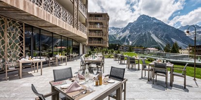 Luxusurlaub - Pools: Innenpool - St. Moritz - Valsana Hotel Arosa