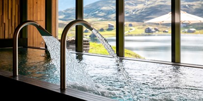 Luxusurlaub - Saunalandschaft: Dampfbad - Obwalden - Spa Innenpool, Sommer - Frutt Mountain Resort