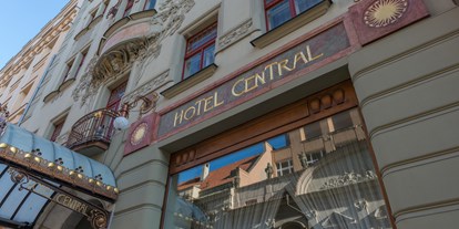 Luxusurlaub - Saunalandschaft: finnische Sauna - Prag und Mittelböhmische Region - Hotel facade - K+K Hotel Central