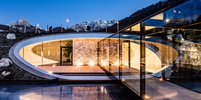 Luxusurlaub - Saunalandschaft: Dampfbad - Völs am Schlern - Hotel Alpenroyal