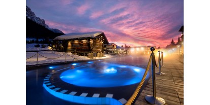 Luxusurlaub - Pools: Außenpool beheizt - Dorf Tirol bei Meran - Hotel Alpenroyal