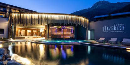 Luxusurlaub - Saunalandschaft: finnische Sauna - Pongau - Alpin Life Resort Lürzerhof