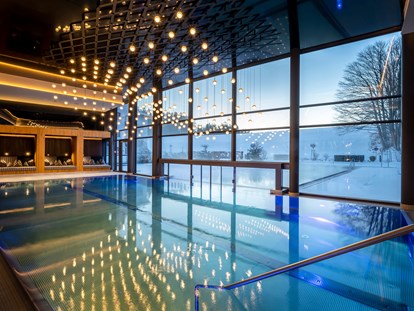 Luxusurlaub - Saunalandschaft: finnische Sauna - Bad Füssing - Indoor-Pool - Wellness & Naturresort Reischlhof - Wellness & Naturresort Reischlhof **** Superior 