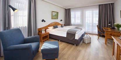 Luxusurlaub - Hotel-Schwerpunkt: Luxus & Wellness - Oberstdorf - Doppelzimmer Comfort, mit Balkon, ca. 30 m², Dusche, WC, Flat-TV mit Radio, WLAN gratis. - Concordia Wellnesshotel & Spa 