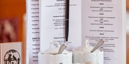 Luxusurlaub - Restaurant: vorhanden - Winden im Elztal - Menüauswahl - Erfurths Bergfried Ferien & Wellnesshotel